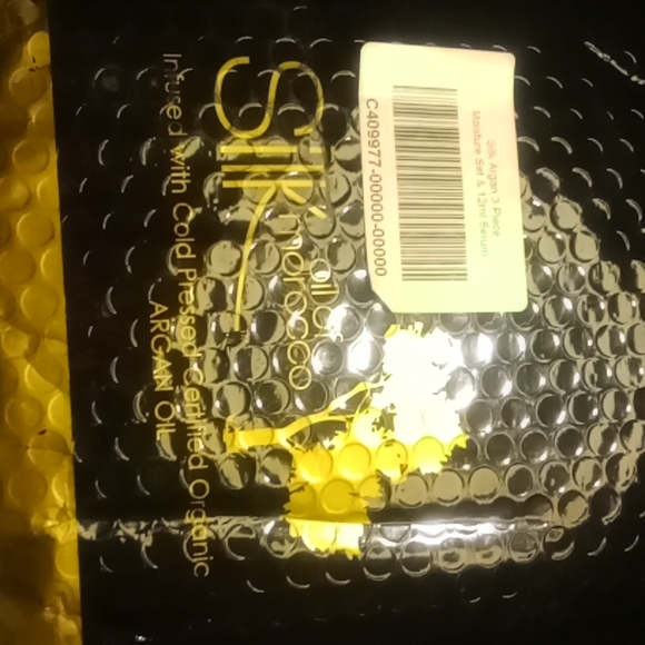 Silk Oil of Morocco - Picture 3 of 7